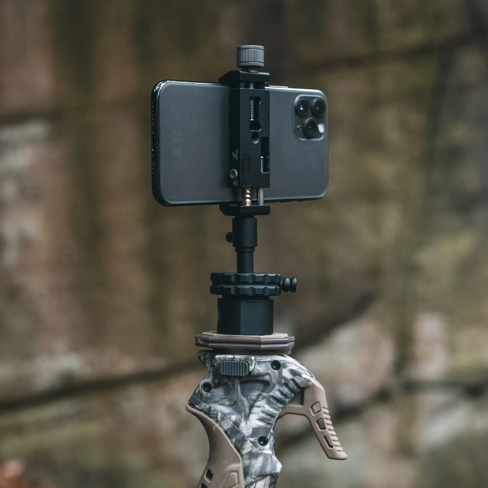 Spartan Davros Head auf Trigger Stick mit Handyhalter