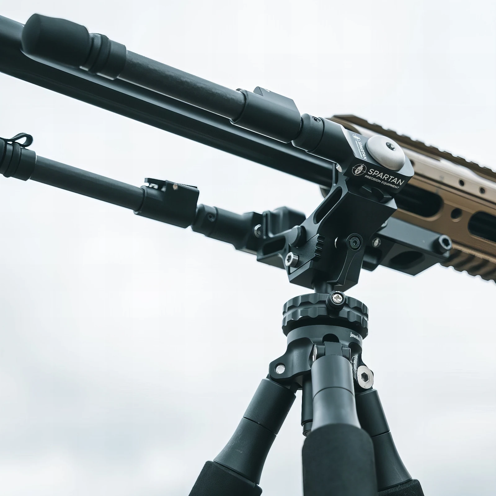 Spartan Valhalla Bipod Picatinny auf Tripod mit Davros Head Spartan Valhalla Bipod Picatinny auf Tripod mit Davros Head